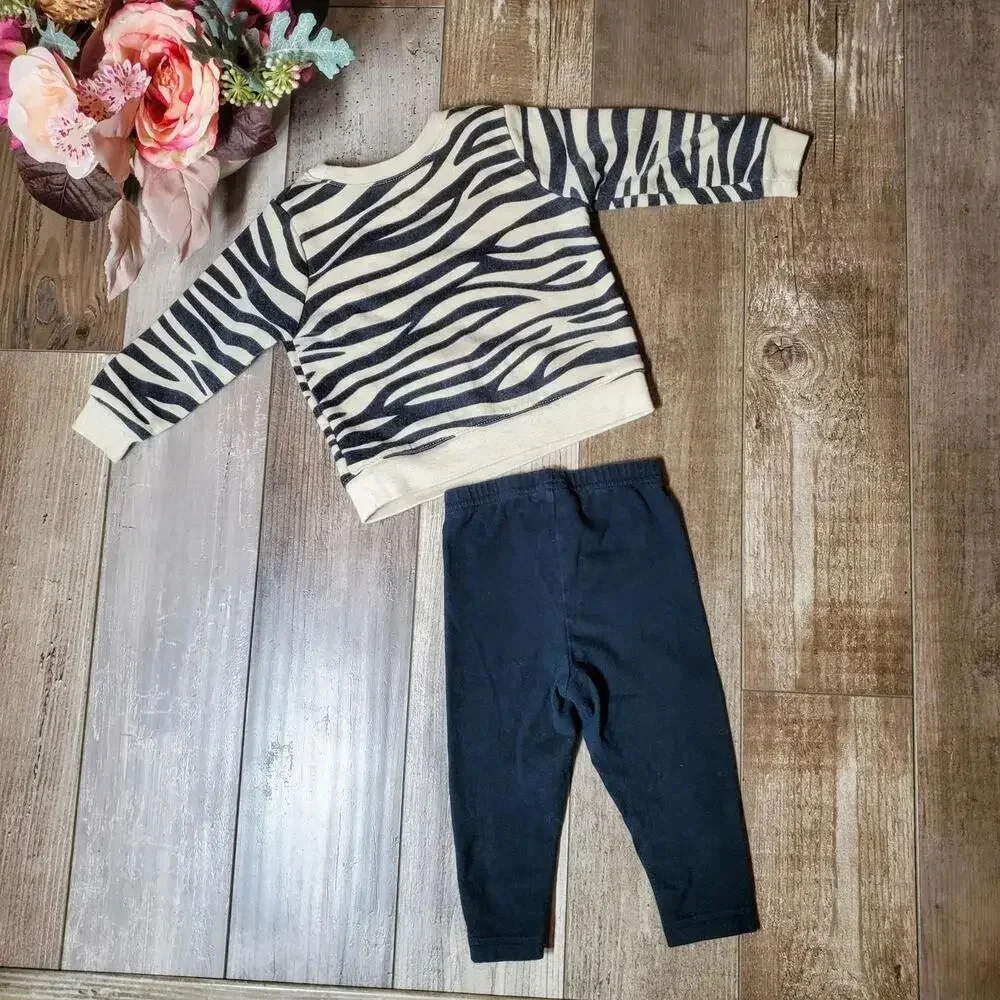 Baby Girl's 6-9M Animal Print Sweatshirt and Black Leggings Bundle